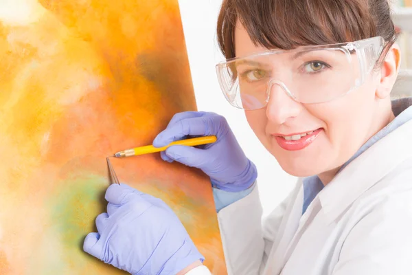 Artwork conservator at work — Stock Photo, Image