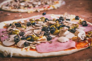 Taze İtalyan pizza hamur