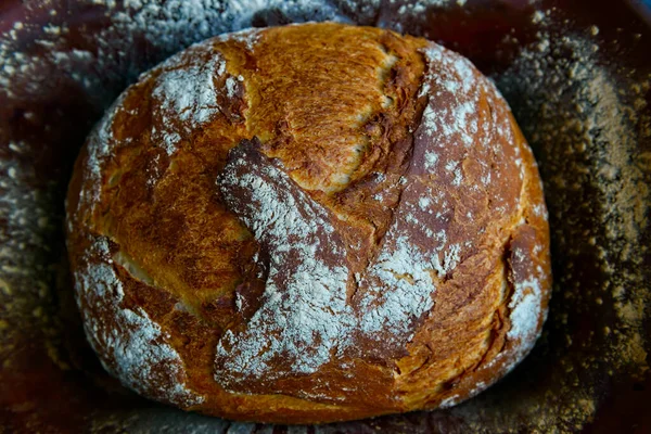 Tradiční Pšeničný Žitný Chléb Pečený Doma Hliněném Hrnci Známém Jako — Stock fotografie