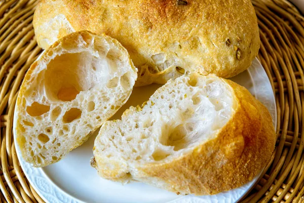 Tradiální Italský Ciabatta Chléb Domácí Olivami — Stock fotografie