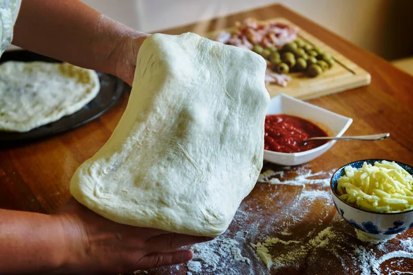 Preparing Italian Pizza Kneading Yeast Dough Pizza Mushrooms Mozzarella Cheese — Stock Photo, Image