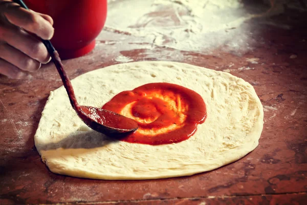 Fresh Italian pizza dough — Stock Photo, Image