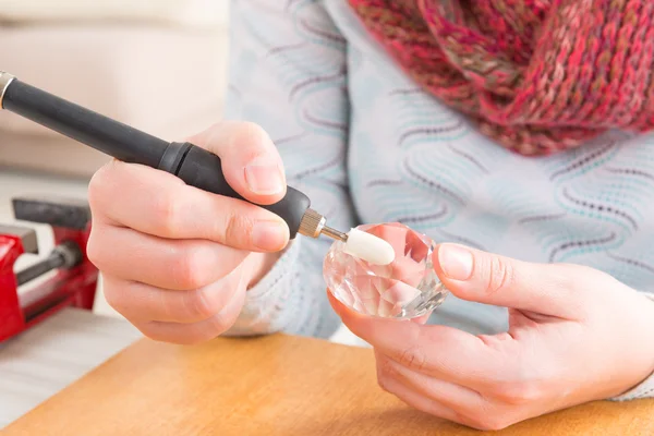 Polishing crystal with rotary multi tool — Stock Photo, Image