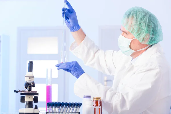 Lab technician working — Stock Photo, Image