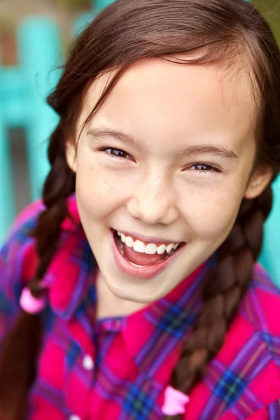 Bela adolescente menina — Fotografia de Stock