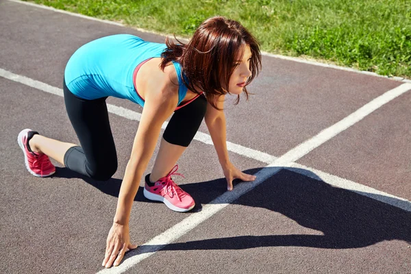 Atleet op de startlijn — Stockfoto