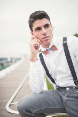 Klasik erkek portresi