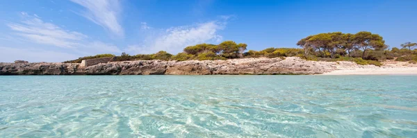 Panoramautsikt över cala Talaier — Stockfoto