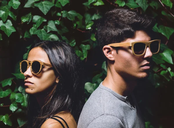 Erkek ve kadın güneş gözlüğü ile Telifsiz Stok Imajlar