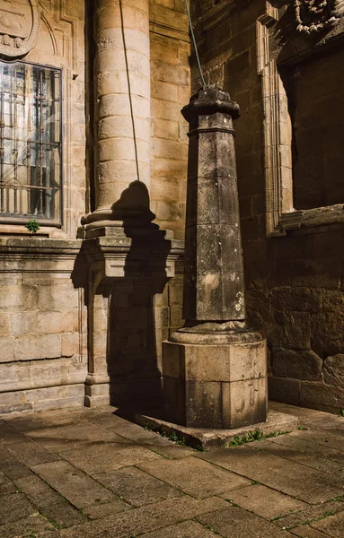 "The pilgrim shadow" Famous landmark in the Santiago the Compos — Stock Photo, Image