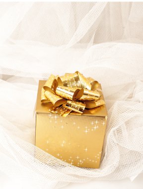 Hediyelik kutu altın