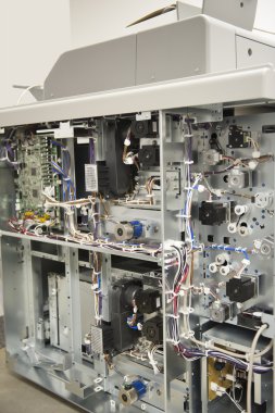 Dijital fotokopi makinesi içine