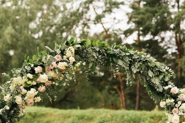 Decoración Boda Con Flores Hermoso Arco Para Registro Los Recién —  Fotos de Stock