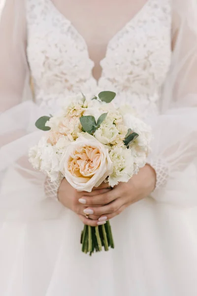 Wedding Bouquet Pastel Colors Hands Bride Roses Eustoma Peonies Carnations — Stock Photo, Image