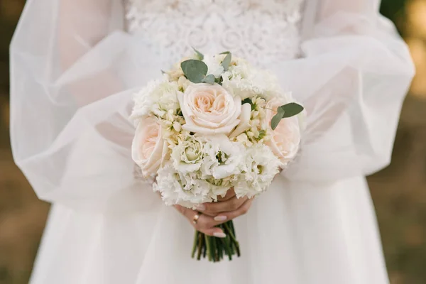 Wedding Bouquet Pastel Colors Hands Bride Roses Eustoma Peonies Carnations — Stock Photo, Image