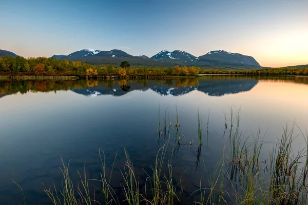 Lac Vuolio Njhkjvri Dans Lumière Soir Parc National Abisko Norrbotten — Photo