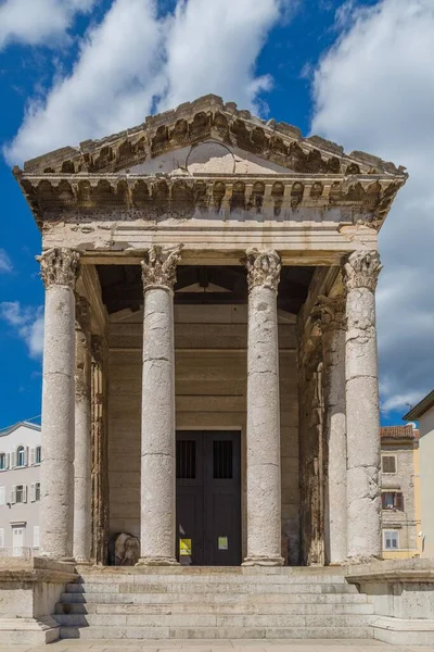 Augustus Temple Pula Istria Croacia Europa — Foto de Stock