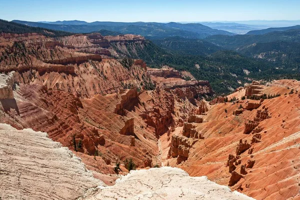 Utsikt Över Bisarra Sandstenerosioner Amfiteater Cedar Breaks National Monument Utah — Stockfoto