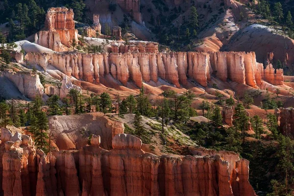 Vista Formações Rochosas Coloridas Chaminés Fadas Luz Manhã Bryce Canyon — Fotografia de Stock