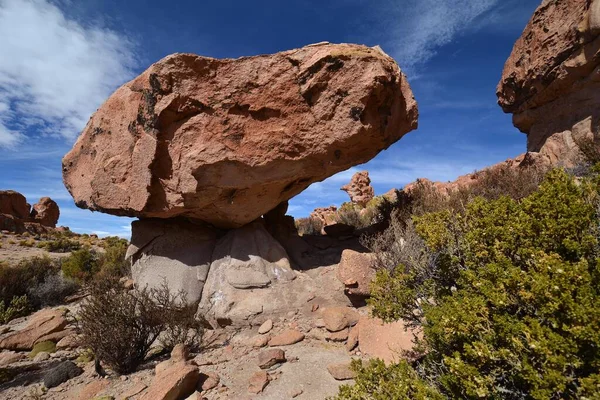 Eroded Rots Rotsachtige Vallei Valle Las Rocas Uyuni Altiplano Driehoek — Stockfoto