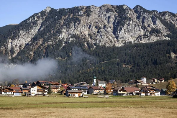 Vista Grn Humor Otoñal Valle Tannheim Tirol Austria Europa — Foto de Stock