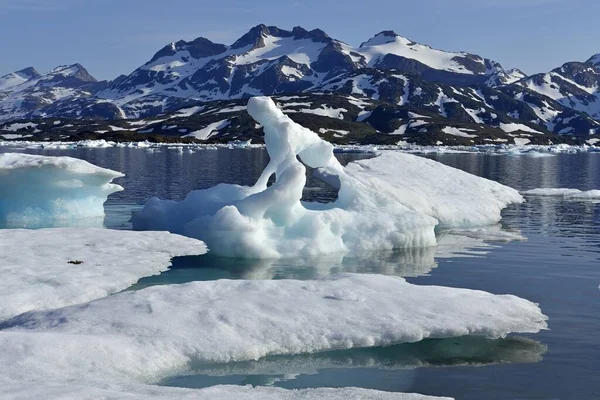 Pilha Gelo Deriva Kong Oscars Havn Ammassalik Island East Greenland — Fotografia de Stock