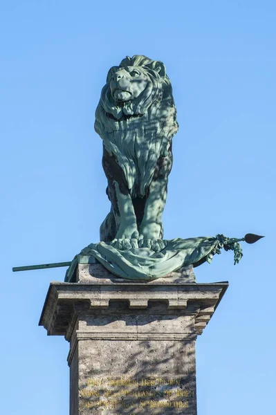 Львиная Скульптура Военном Мемориале Вакирхен Верхняя Бавария Бавария Германия Европа — стоковое фото