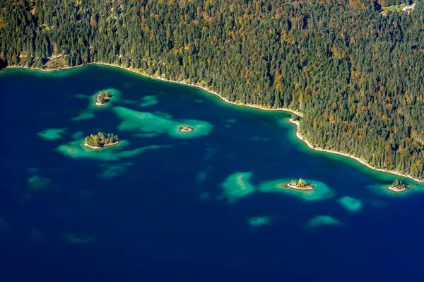 Utsikt Över Eibsee Lake Och Eibsee Hotel Från Zugspitze Grainau — Stockfoto