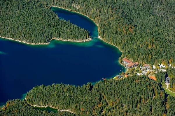 Utsikt Över Eibsee Lake Och Eibsee Hotel Från Zugspitze Grainau — Stockfoto