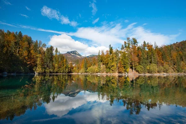 Jesienny Nastrój Nad Jeziorem Kleiner Dsee Totes Gebirge Almtal Górna — Zdjęcie stockowe