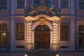 Barockes Eingangsportal, 1706, ehemalige Börse, Skulptur der Justitia und der Göttin der Weisheit, heute Hotel, Untermarkt, Grlitz, Oberlausitz, Sachsen, Deutschland, Europa 