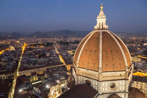 Firenze Katedrális Kupola Történelmi Központtal Alkonyatkor Firenze Toszkána Olaszország Európa — Stock Fotó