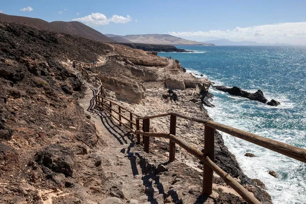 7月の崖沿いの道 リアCaleta Negra Furteventura Canary Islands スペイン ヨーロッパ — ストック写真