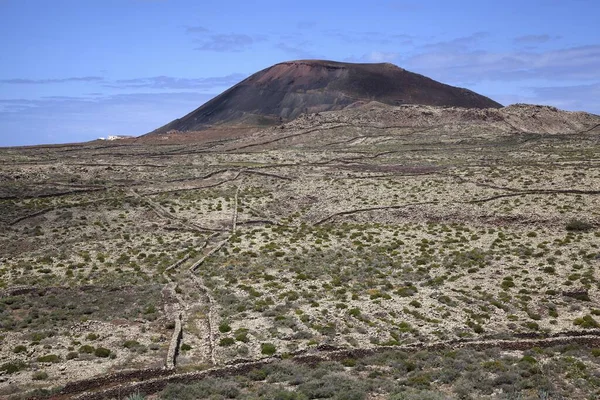 Barren Landskap Och Vulkaniska Berget Arena Villaverde Fuerteventura Kanarieöarna Spanien — Stockfoto