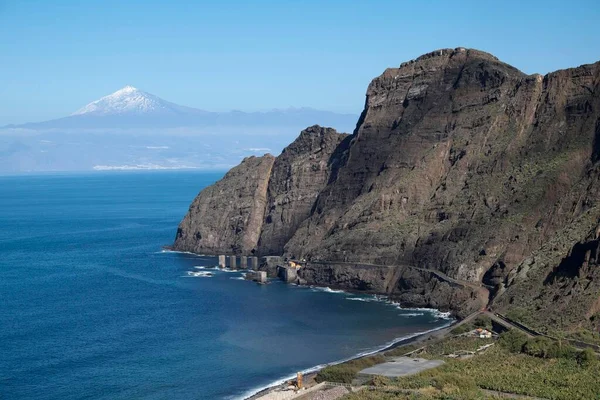 アグロの北海岸の崖 テネリフェ島のTeideの後ろ ゴメラ カナリア諸島 スペイン ヨーロッパ — ストック写真
