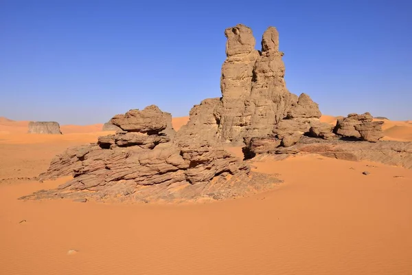 Sanddünen Und Felstürme Bei Moul Naga Tadrart Nationalpark Tassili Najjer — Stockfoto