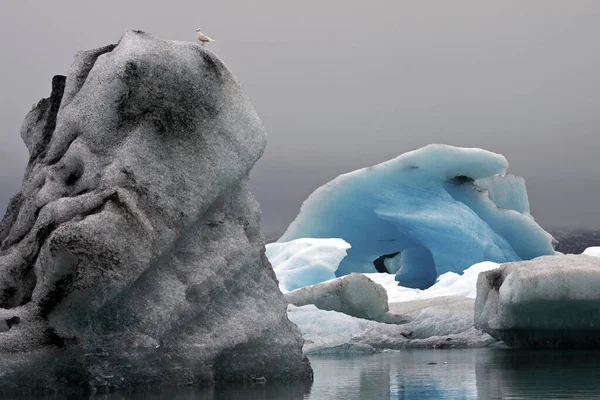 Лед Айсберги Следами Вулканического Пепла Ледник Ледниковое Озеро Ледника Ватнайкулл — стоковое фото