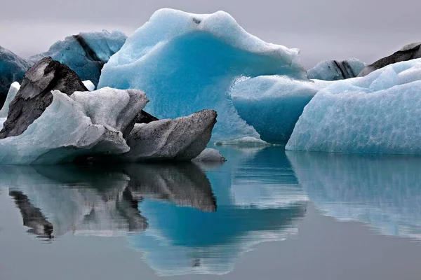 Glace Icebergs Avec Traces Cendres Volcaniques Glacier Lac Glaciaire Glacier — Photo