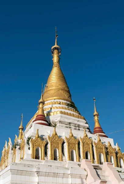 Golden Stupa Nyaungshwe Nyaung Shwe Burma Myanmar Asia — 스톡 사진