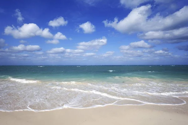 Cielo Nuvole Spiaggia Mare Turchese Isola Cayo Levisa Provincia Pinar — Foto Stock