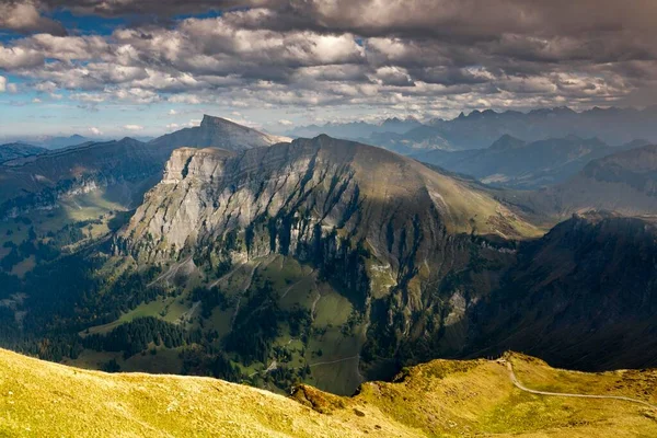 Atmosfera Nublada Vista Diedamskopf Para Hoher Ifen Hhlekopf Allgu Alps — Fotografia de Stock