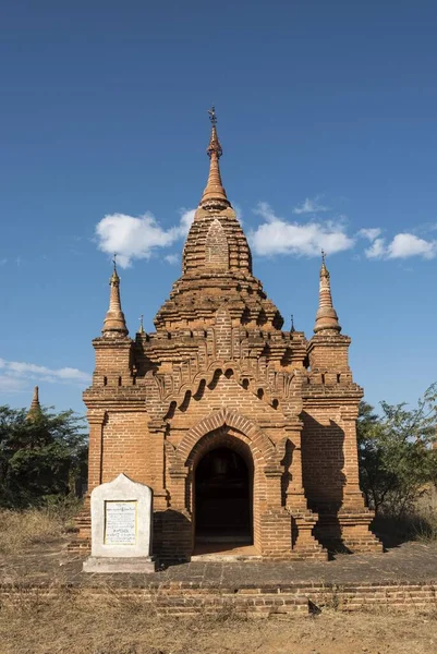 Pequeno Templo Restaurado Planície Bagan Myanmar Ásia — Fotografia de Stock