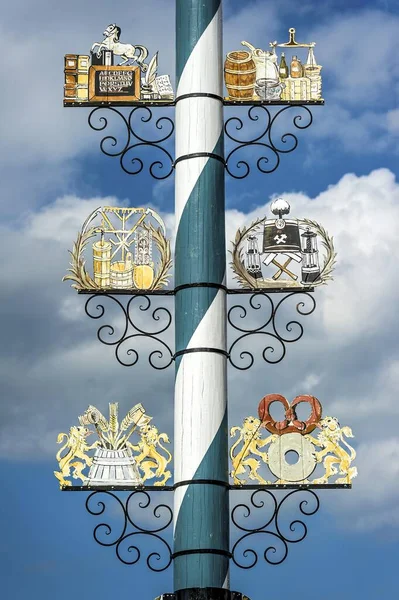 Maypole Detalle Con Motivos Diferentes Oficios Miesbach Alta Baviera Baviera —  Fotos de Stock