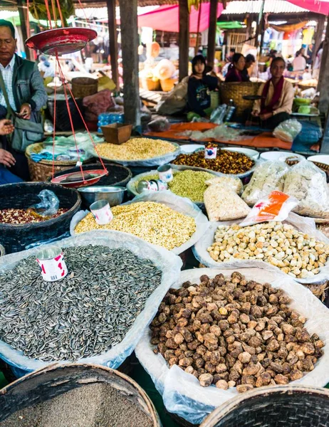 Market Stall Com Frutas Secas Nampan Inle Lake Shan State — Fotografia de Stock