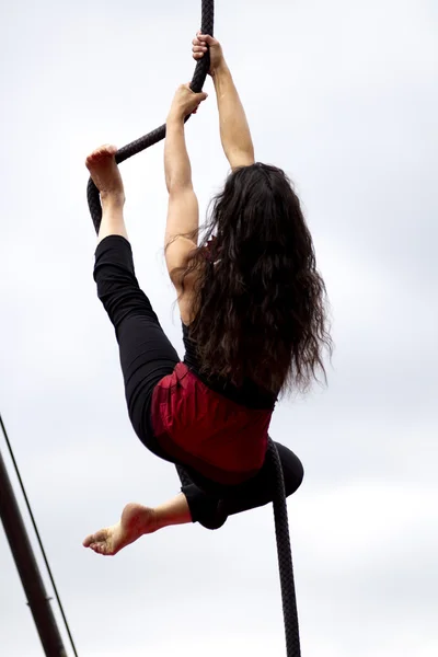Χαριτωμένη acrobat — Φωτογραφία Αρχείου