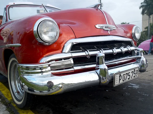 Bright chromes of a vintage car. — Stock Photo, Image