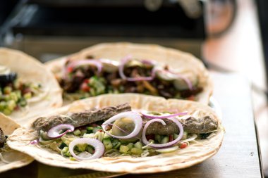 Kızarmış Balık üzerinde silindir Mini değirmenler