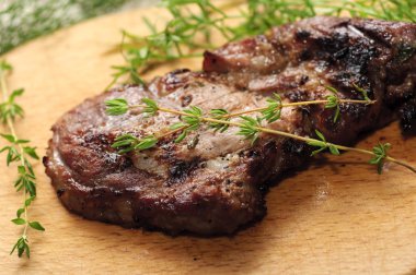 kavrulmuş Baharatlı biftek