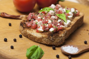 İtalyan bruschetta