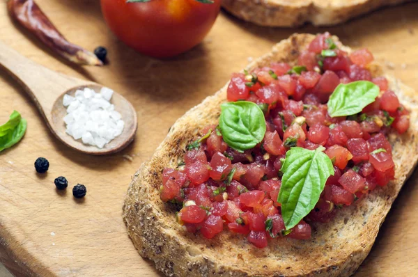 İtalyan bruschetta